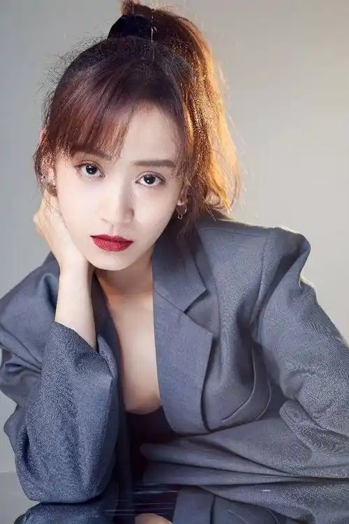 隋源《上阳赋》虐心收官 玉秀为阻止叛军跳城楼