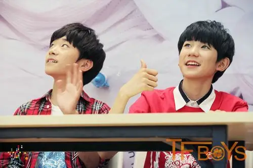 tfboys易烊千玺 王源20140506