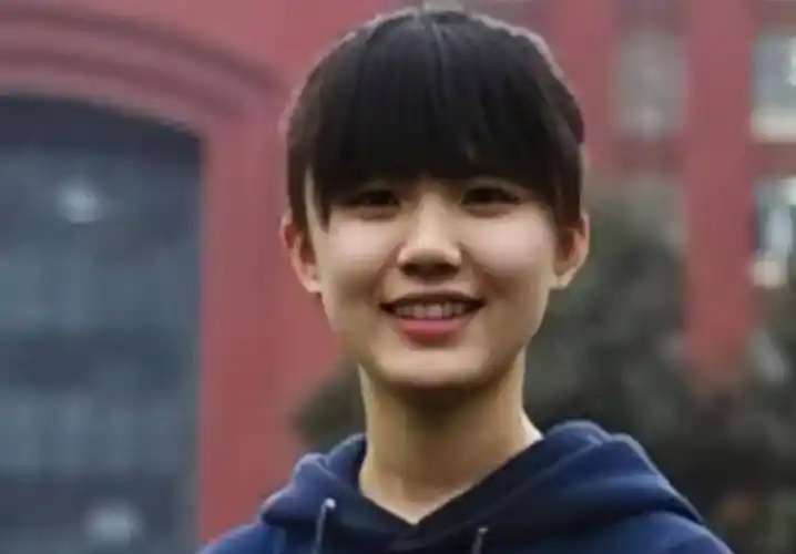 长沙学霸黄雨桐放弃国内高考7科满分考入剑桥大学现状如何