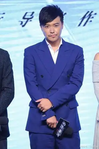 陈思诚与佟丽娅的离婚,再次引发人们对爱情的一番深思