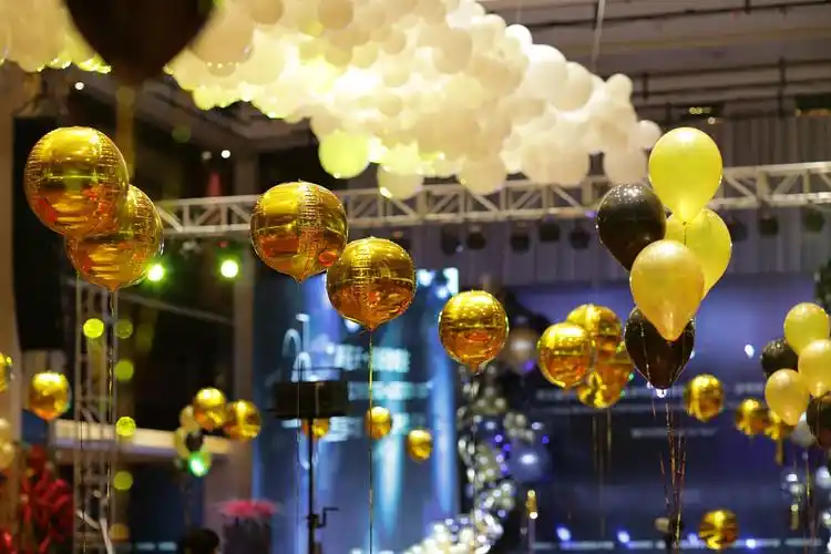 气球| 年会现场布置效果图
