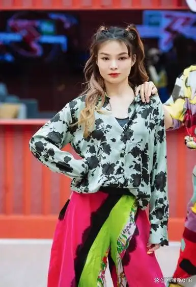 中国九大90后女歌手排行榜