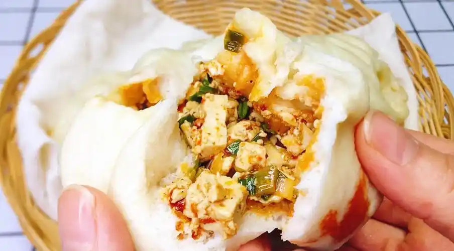 最近很火的麻辣豆腐包子太香了,第一次做很受家人喜欢,麻辣鲜香