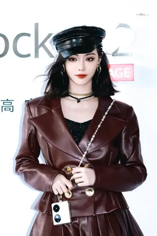 许佳琪的鼻梁痣##被许佳琪身上的姐感蛊到