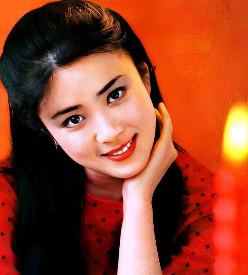 傅艺伟正处于她美丽的巅峰.