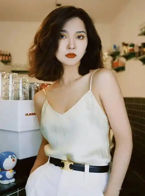 2023流行"港风短发烫",够美吗?_女生_侵权_网络