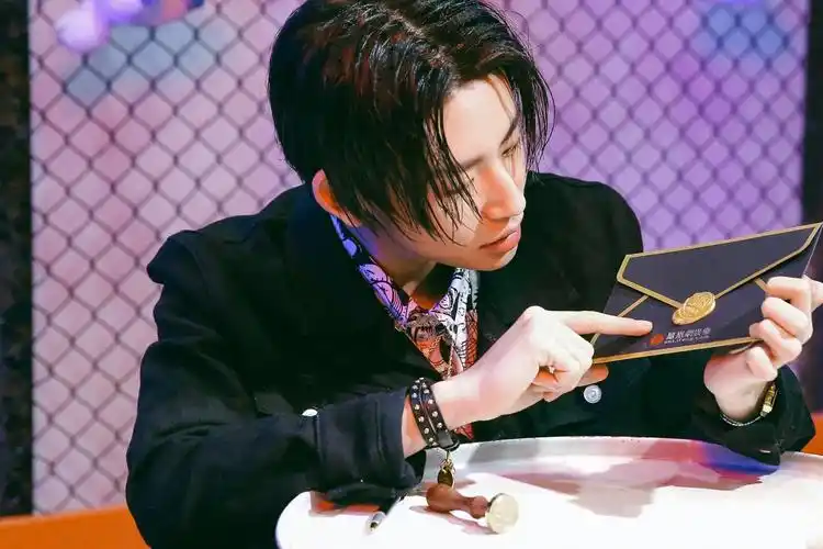 小鬼王琳凯 - 堆糖,美图壁纸兴趣社区