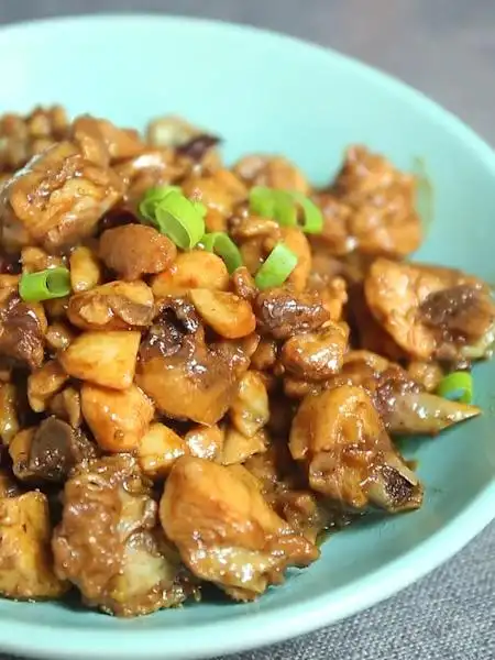 蒜焖鸡腿,蒜焖鸡腿的家常做法 - 美食杰蒜焖鸡腿做法大全