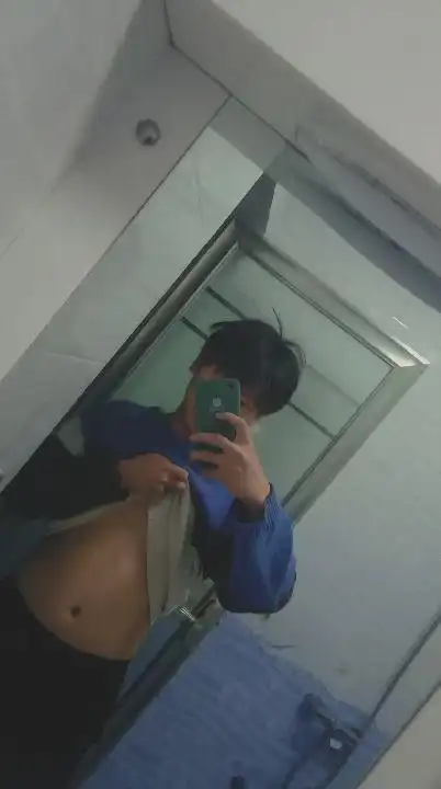 现在腹肌照片腹肌照片看不出来是网图男生腹肌照片网恋腹肌照片13岁