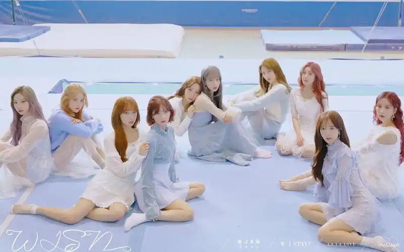 【reaction】la la love-宇宙少女_哔哩哔哩_bilibili