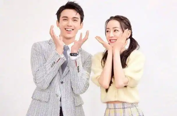 本以为吴磊迪丽热巴就很甜,看到吴磊和张子枫才发现,吴磊撒娇有多可爱