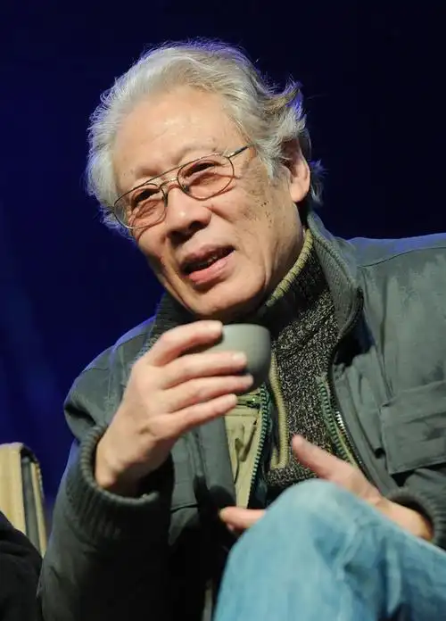 表演艺术家焦晃获"中国文联终身成就戏剧家"荣誉称号