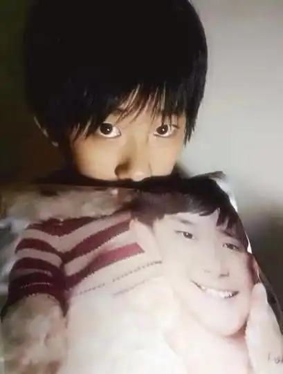 23岁易烊千玺从不被看好到坐拥百亿票房刘嘉玲的话有人信了