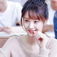 郑爽的照片头像 美丽郑爽好看头像_微信头像图片大全