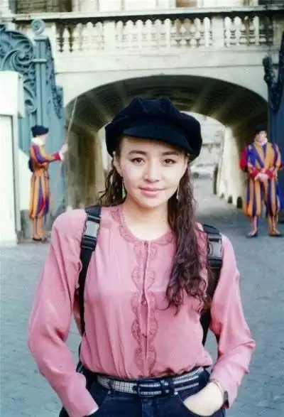 宋丹丹年轻美照曝光