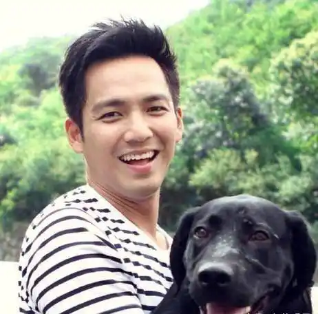 能hold住各个角度的抓拍,有的时候入戏太深还不能自拔,看得观众也是