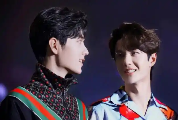 肖战入场王一博离场cp粉在玻璃渣中找糖吃唯粉不满与他们混战