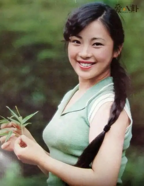 黄秋燕简历及个人资料惨遭李连杰抛弃的真相