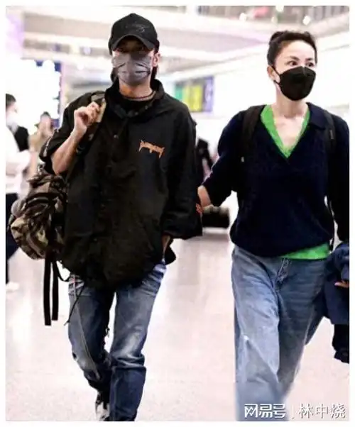 54岁官宣喜讯!"败光"10亿的王菲,谢霆锋终于来接盘了