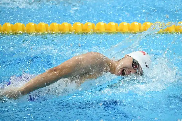 游泳——男子100米自由泳预赛赛况