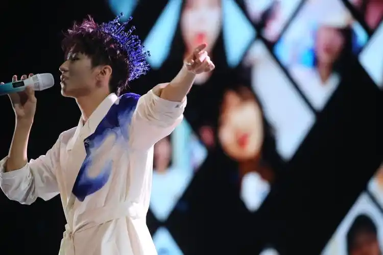 王俊凯 无边界演唱会