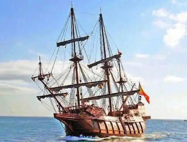 为配合新八国联军印太军演,西班牙派出了近百年的老帆船军舰参演