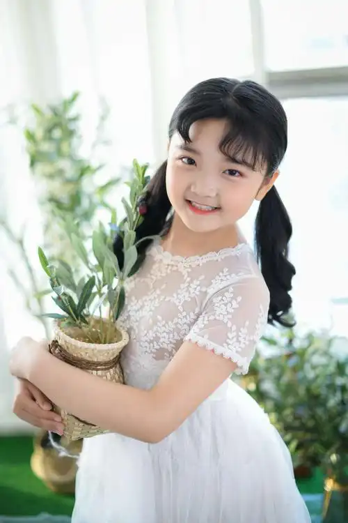 宝贝8岁了,愿你健康成长,幸福相随.