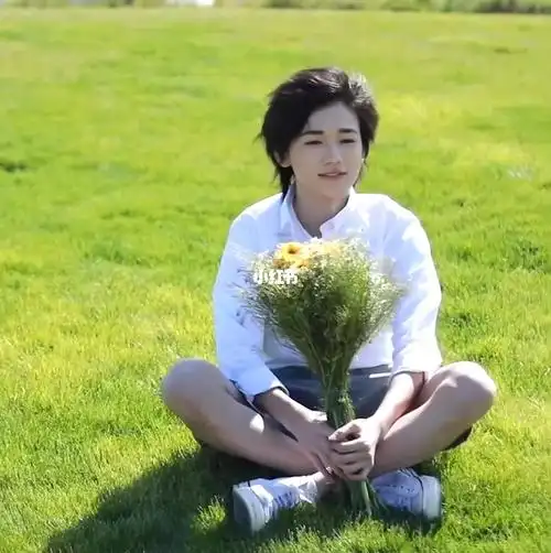 段绝美,怎么看都不腻,是可以治愈一切不开心的微笑呀#治愈系  #宋亚轩