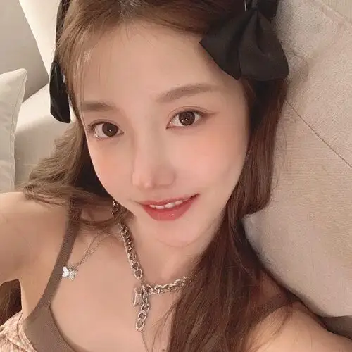 姜贞羽头像照片,长得好看又可爱时尚的美女姜贞羽微信头像图片