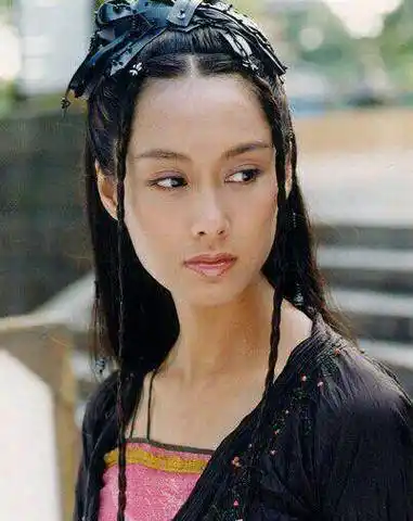 朱茵的8个古装角色,黄蓉娇俏,沈璧君婉约,"紫霞仙子"最经典_萧雨鹃