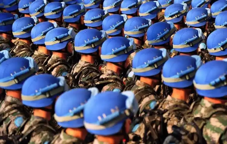 今天是国际维和人员日,一起致敬中国蓝盔!