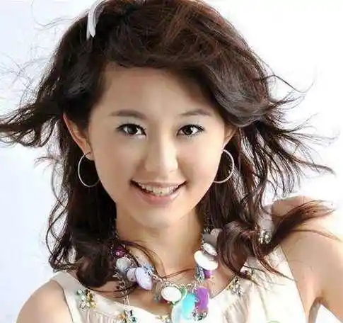 孙耀琦以专业的精神面对每一个作品赢得观众