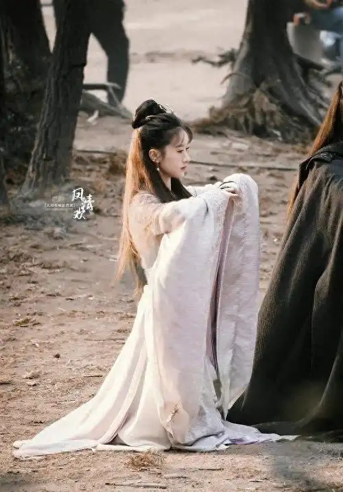 袁冰妍这张脸真的是很典型的剧抛脸