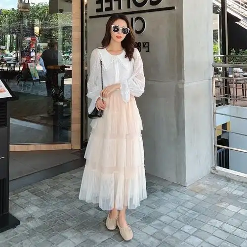 白色网纱半身裙搭配什么上衣