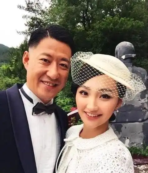 方柏霓,于震有5个娃都是亲生的吗(于震第一任老婆) | 荆楚号元宇宙