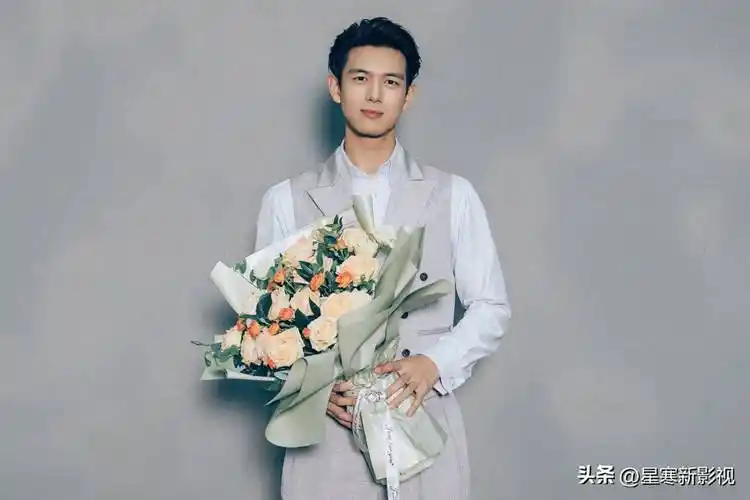 李现24集民国悬疑大剧《长风起》火热来袭,阵容强悍,有好剧追了