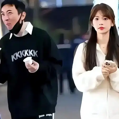 有人羡慕王思聪的艳福,有人则对这么多绯闻女友表示质疑.