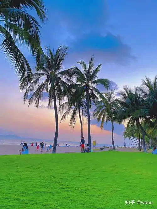 贩卖落日与温柔三亚海边拍照