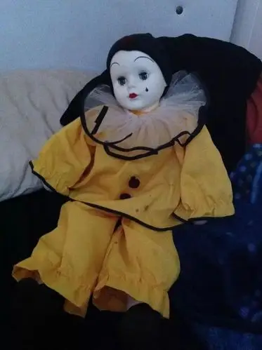 本来是给儿童玩的可爱玩具然而这些娃娃最后在惊悚的路上越走越远