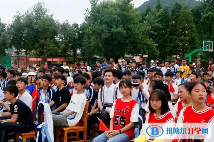 开阳县龙岗中学2022年网站网址