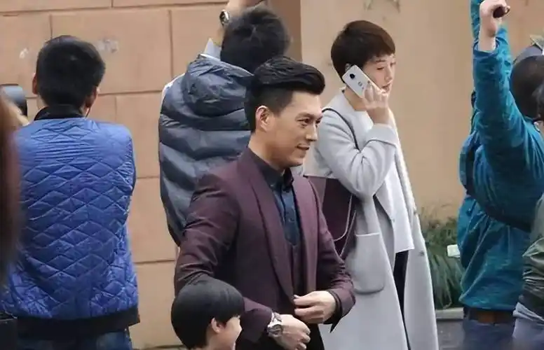 靳东本想多加个台词,导演愣是没同意_罗子君_唐晶_时候