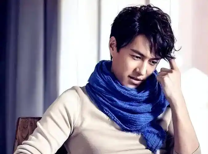 靳东蛰伏弯路,晚成原因终明白,人生触动深情_金东_角色_演艺