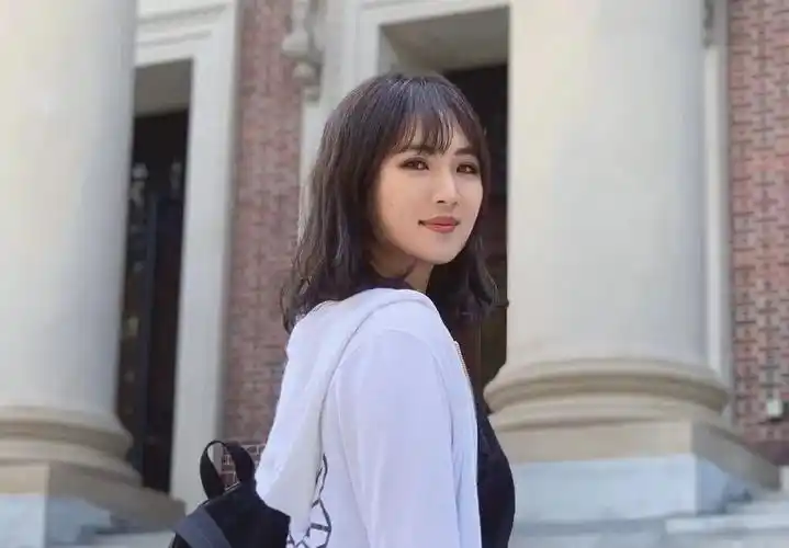 华为二公主姚安娜出道哈佛cs高材生转战娱乐圈是不是浪费