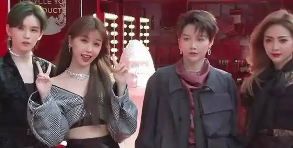 原创the9成员生图刘雨昕帅气虞书欣甜美谢可寅成门面担当