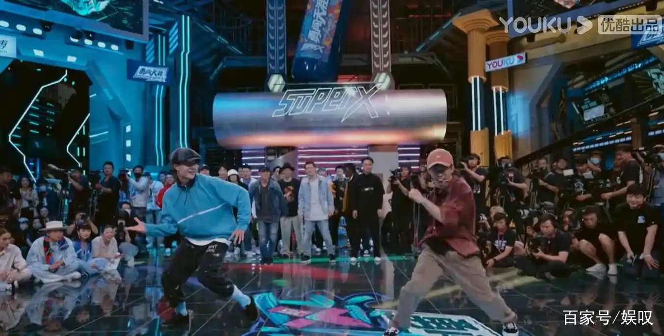 《这就是街舞4》首播,张艺兴和王一博斗舞输了,原因是什么?