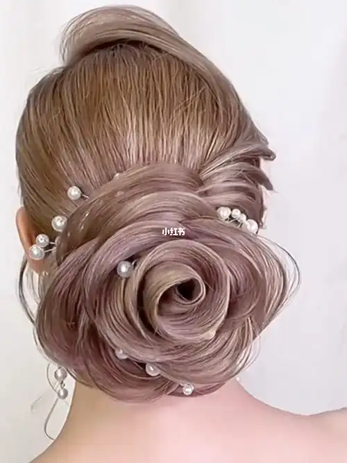 新娘盘发玫瑰花来咯浪漫抽丝发型教程