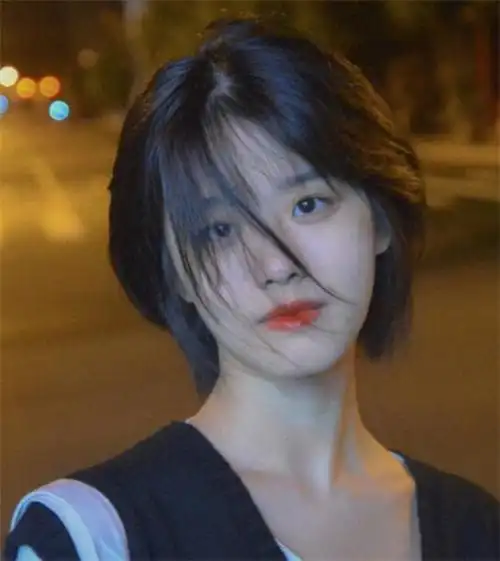 日系少年感慵懒短发2021