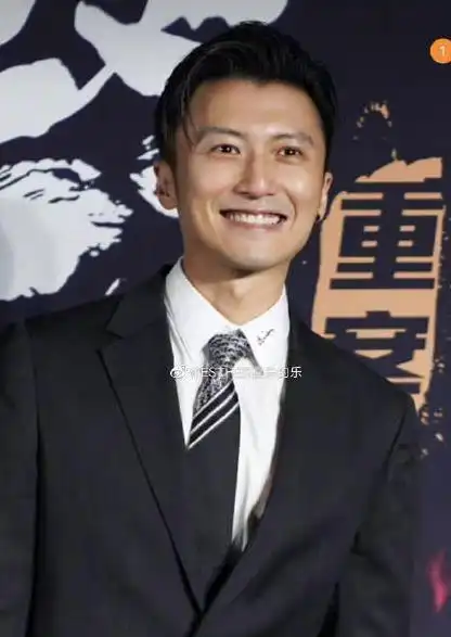 被吐槽不管孩子这是40岁谢霆锋保持少年感的秘诀吗