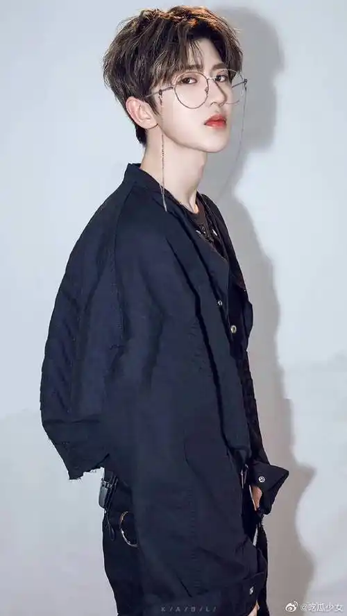 莫小棋曾预言蔡徐坤