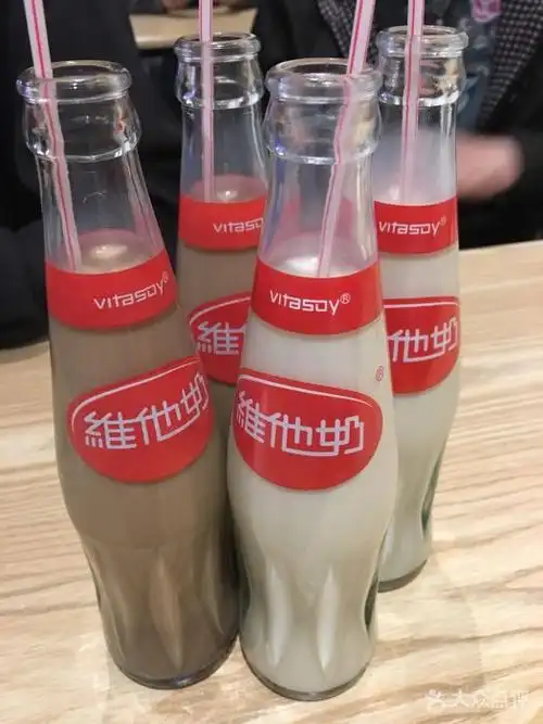 吴记怪味面(三十年老店 双楠店)维他奶玻璃瓶装图片 - 第3张